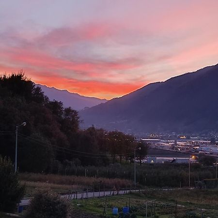 蒂拉诺Pisolo Selvaggio公寓 外观 照片